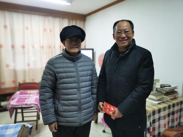 公司向导开展节前慰问