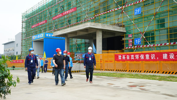 铜箔二期主厂房项目标准化工地顺遂通过验收