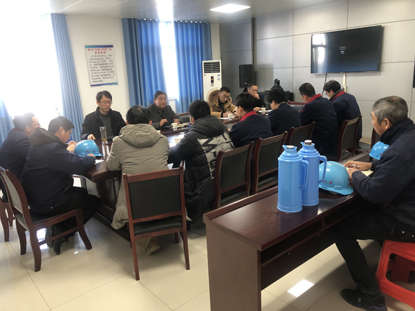 集团公司生产无邪部到建材公司检查装备