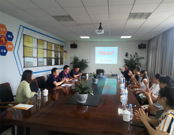 钢构公司一连开展“清静生产月”系列运动