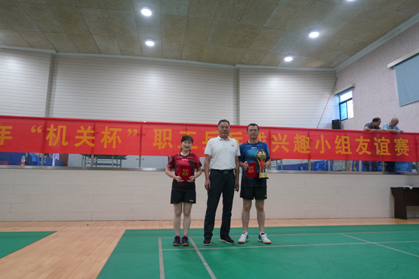 公司获集团公司职工乒乓球角逐双冠军